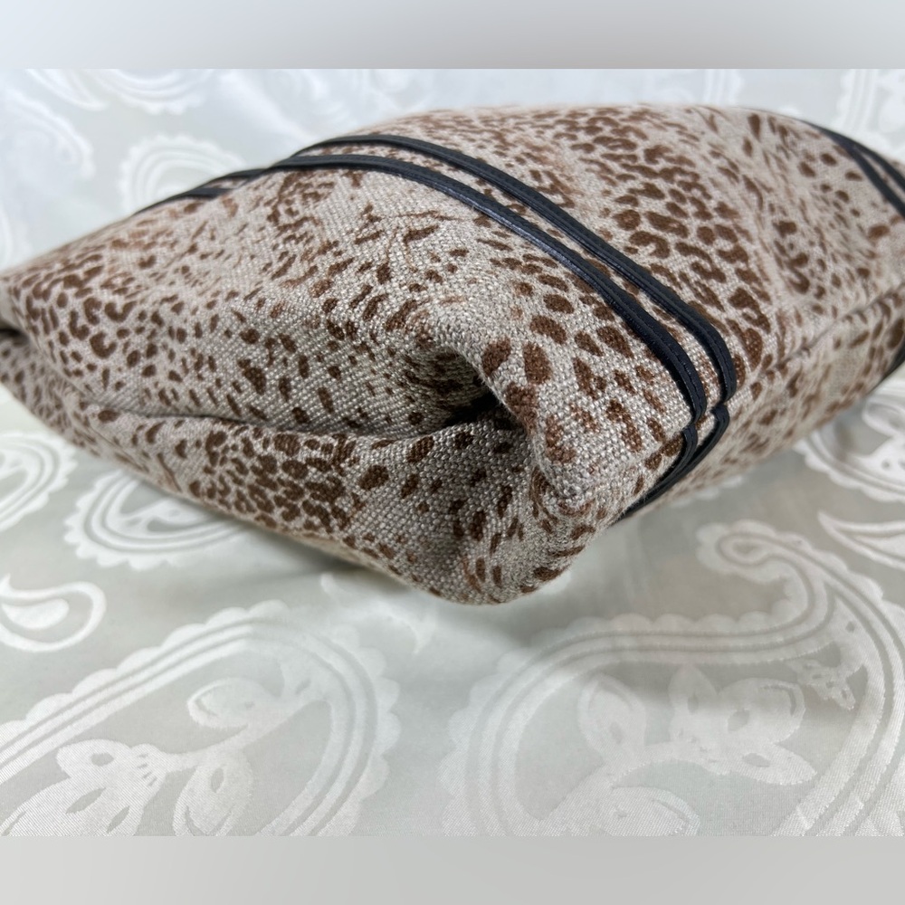Chloé Tiger Leopard Reversible XL Tote & Pouch Set - Picture 9 of 16
